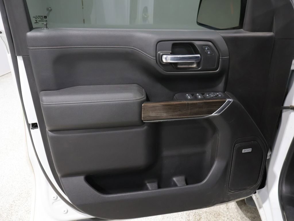 Used 2020 Chevrolet Silverado 1500 RST image 16