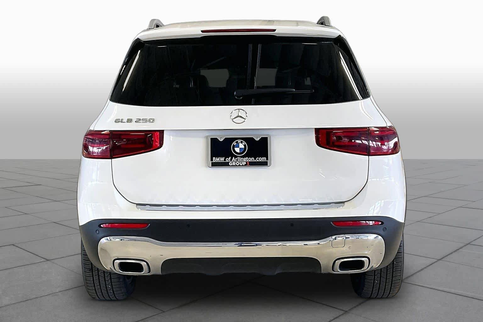 Used 2024 Mercedes-Benz GLB 250 image 4