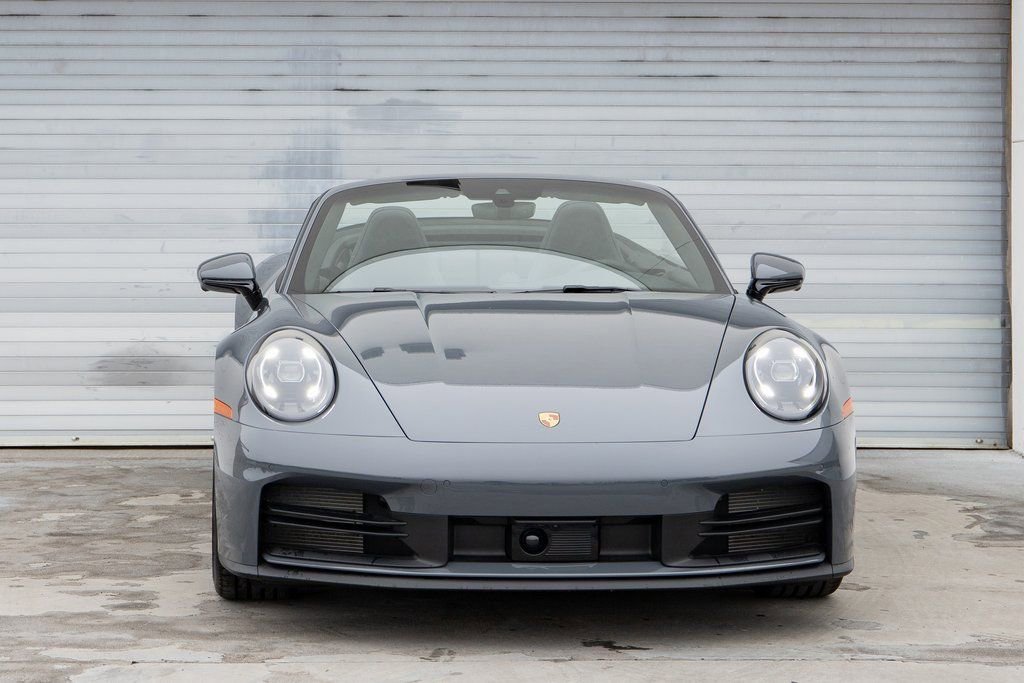 Certified 2025 Porsche 911 Carrera image 11