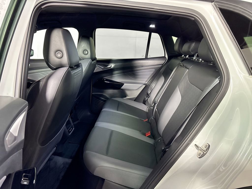 Certified 2023 Volkswagen ID.4 Pro S image 21