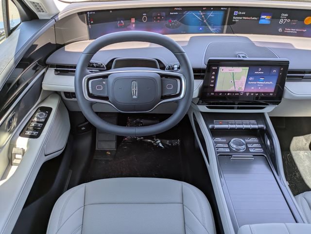 New 2026 Lincoln Nautilus Premier image 16