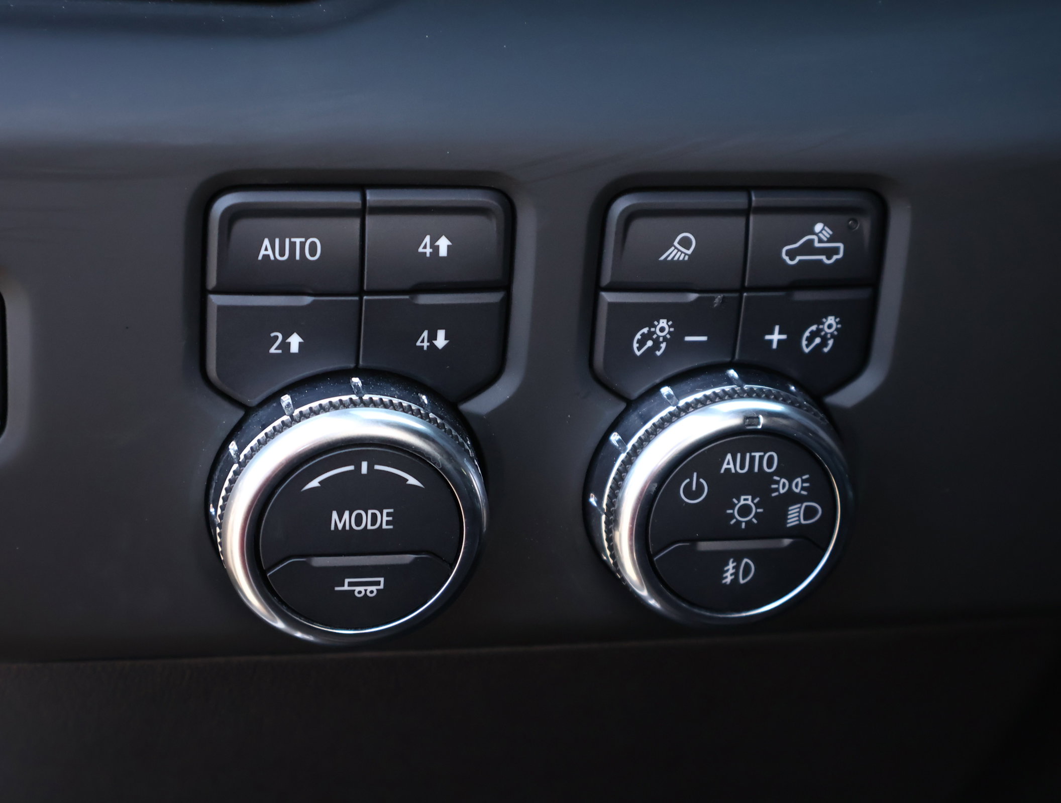 Used 2024 GMC Sierra 1500 AT4 w/ Technology Package image 14