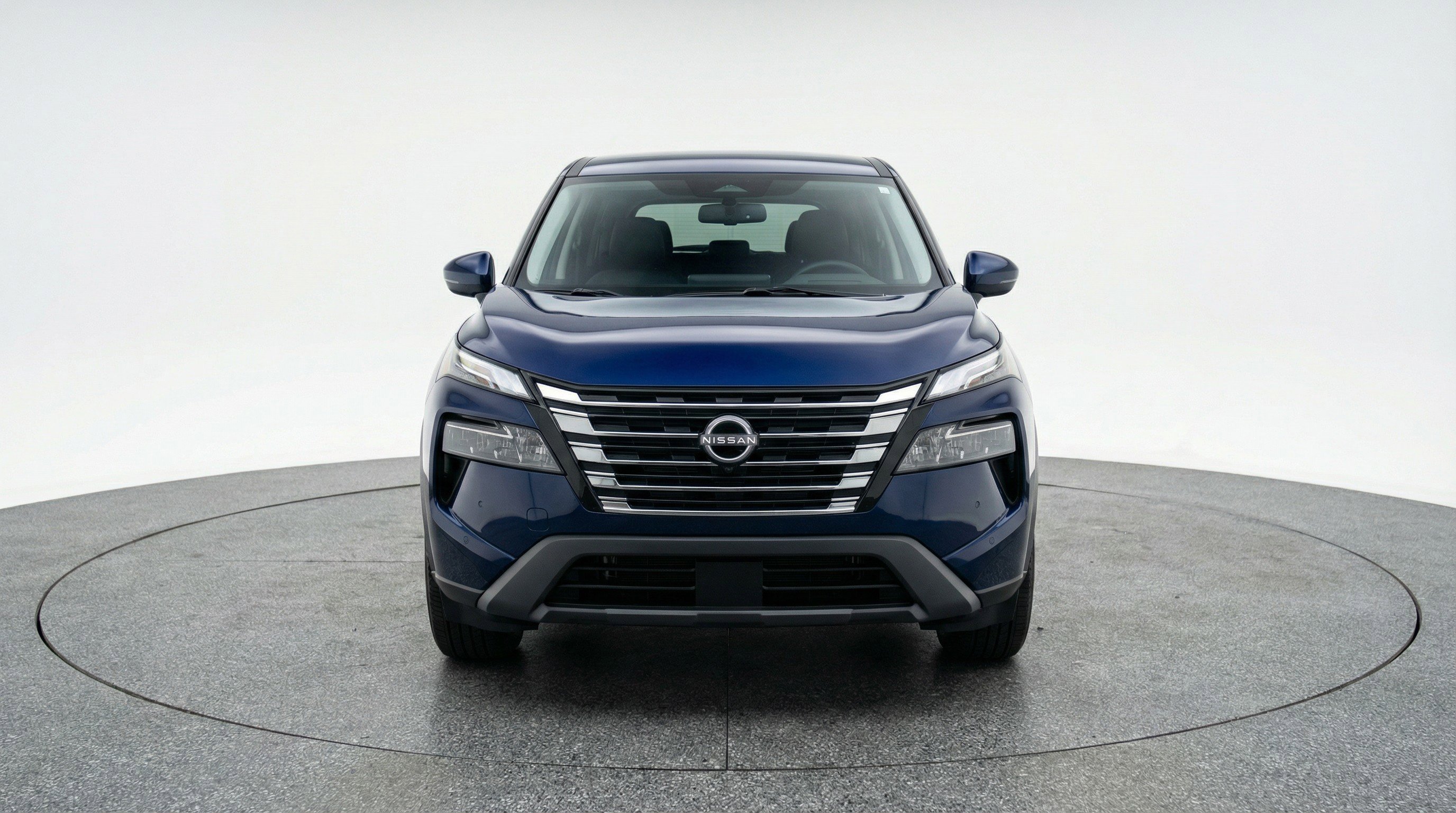 Used 2025 Nissan Rogue SV image 2