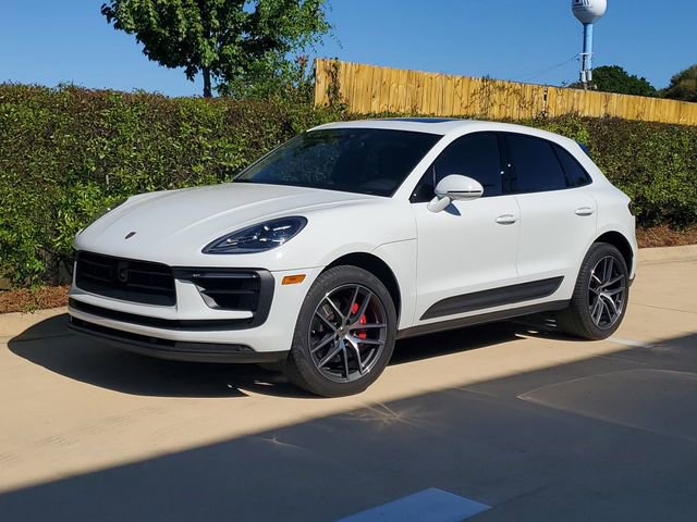 Used 2024 Porsche Macan S image 1