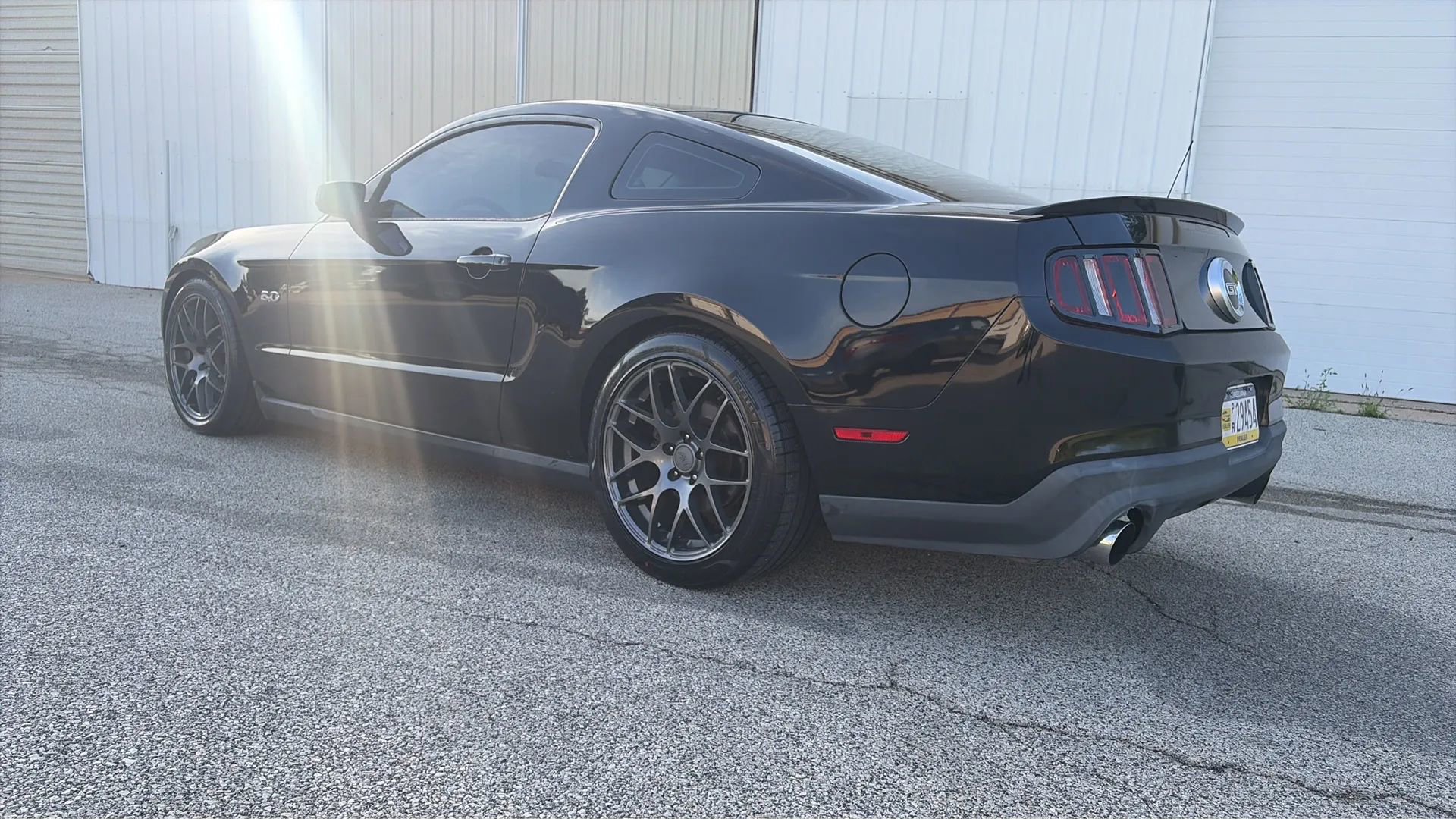 Used 2011 Ford Mustang GT RWD image 15