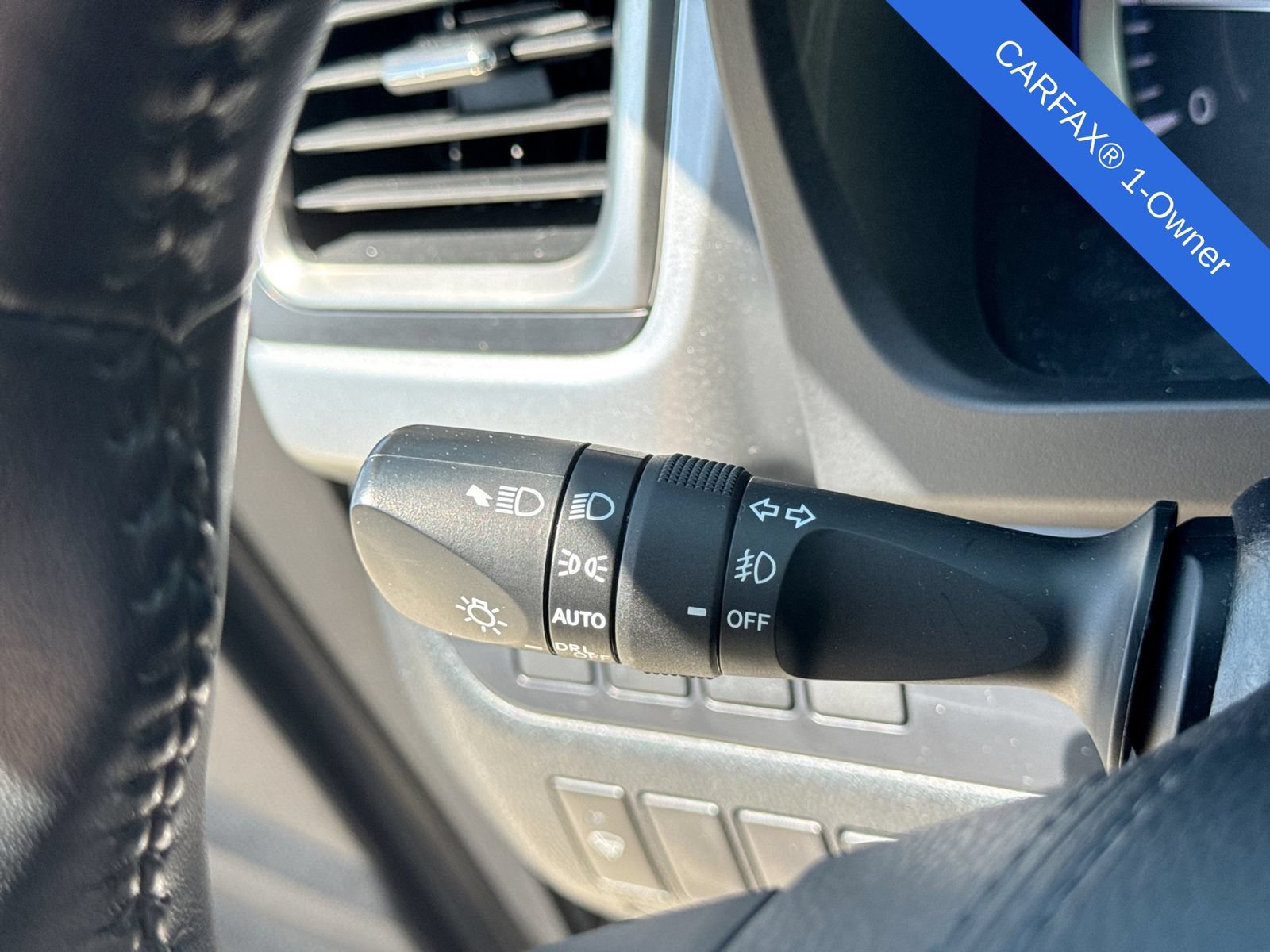 Used 2019 Toyota Highlander XLE w/ Carpet Mat Package (TMS) AWD/4WD image 29