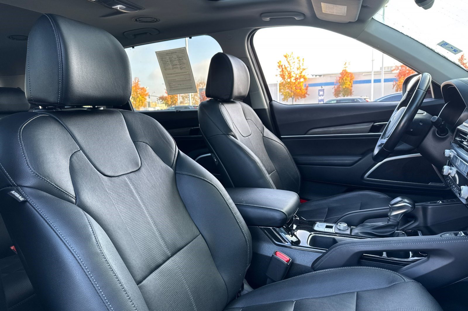 Used 2022 Kia Telluride EX image 32