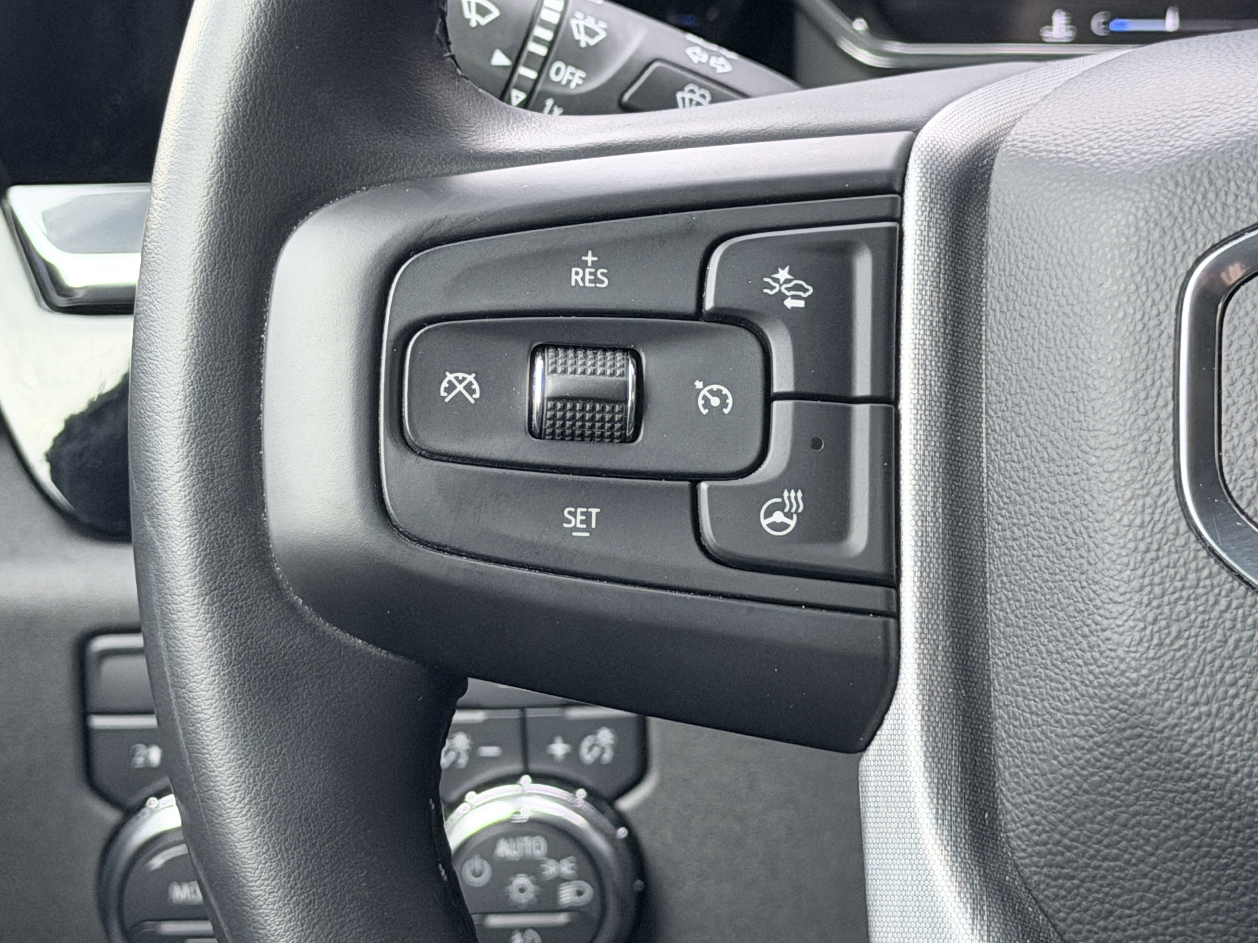 Used 2024 GMC Sierra 1500 Elevation image 35