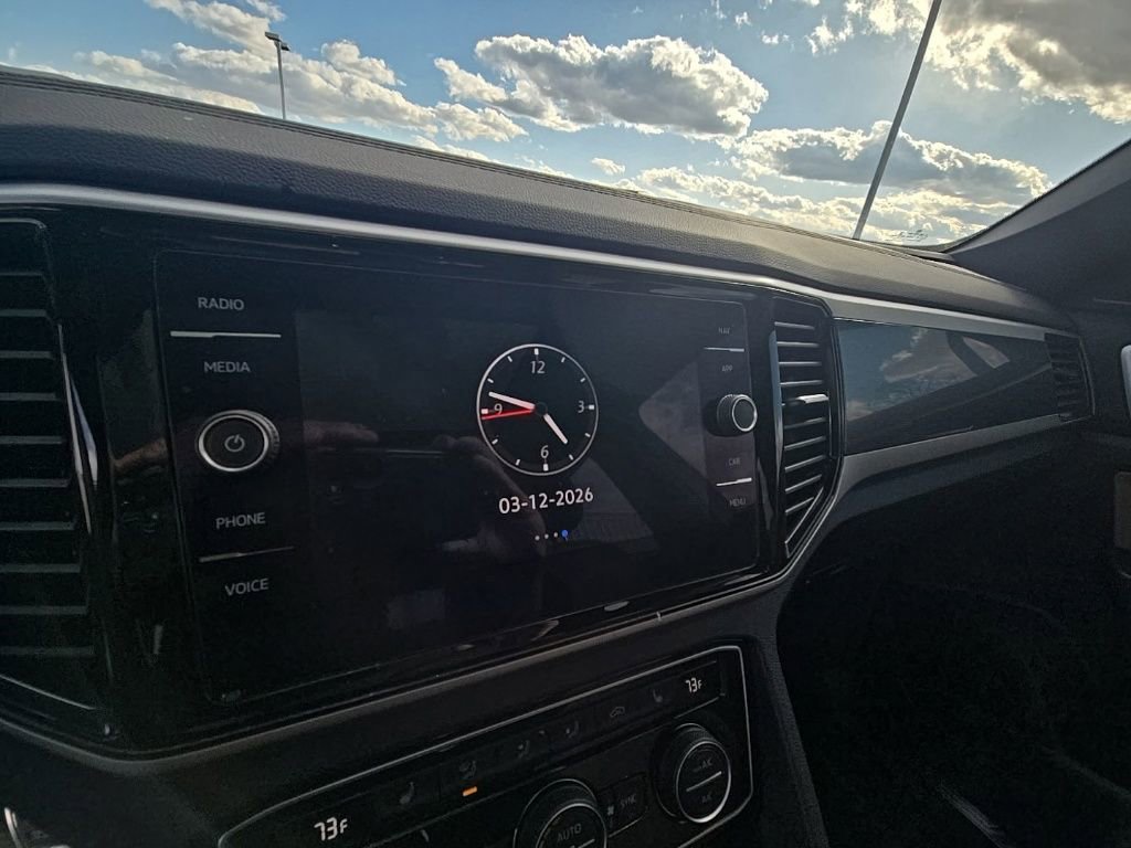 Used 2022 Volkswagen Atlas Cross Sport SEL R-Line image 20