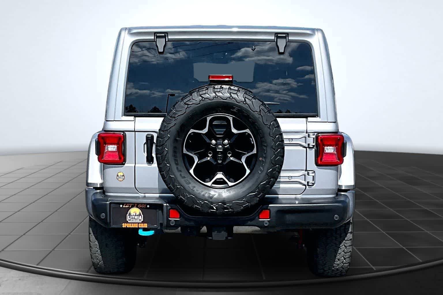 Used 2021 Jeep Wrangler Unlimited Rubicon 4xe w/ Steel Bumper Group AWD/4WD image 5