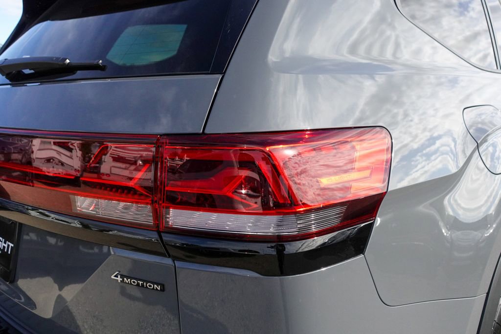 New 2026 Volkswagen Atlas Peak Edition image 8