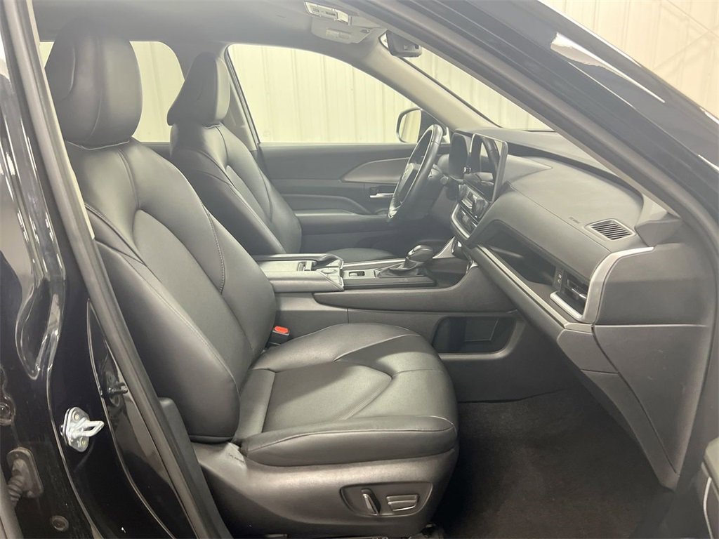 Used 2024 Toyota Grand Highlander XLE image 22