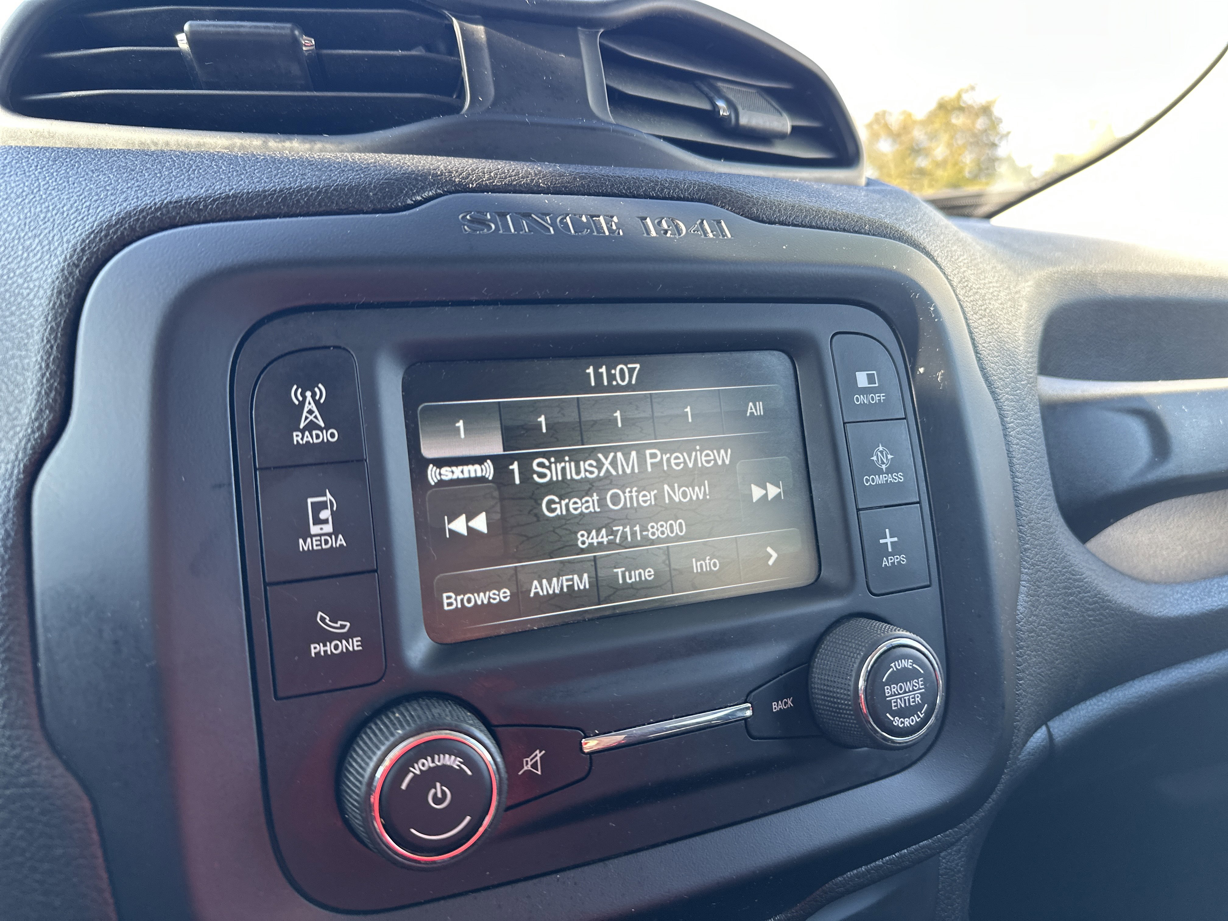 Used 2017 Jeep Renegade Sport w/ Power & Air Group image 19