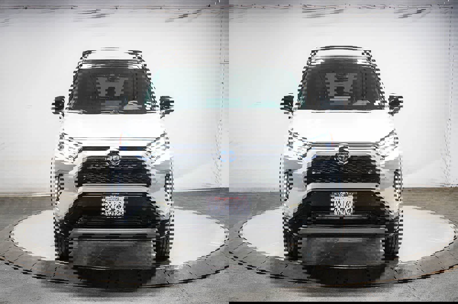 Used 2023 Toyota RAV4 XSE image 3