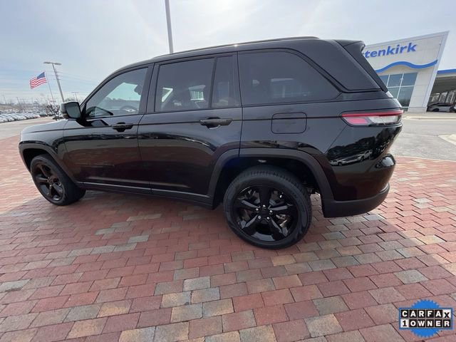 Used 2023 Jeep Grand Cherokee Limited w/ Luxury Tech Group II image 31