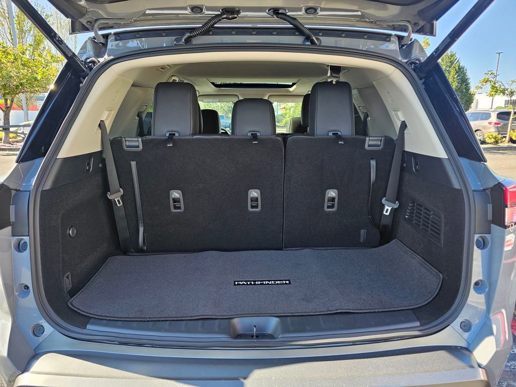 New 2026 Nissan Pathfinder Platinum AWD/4WD image 10