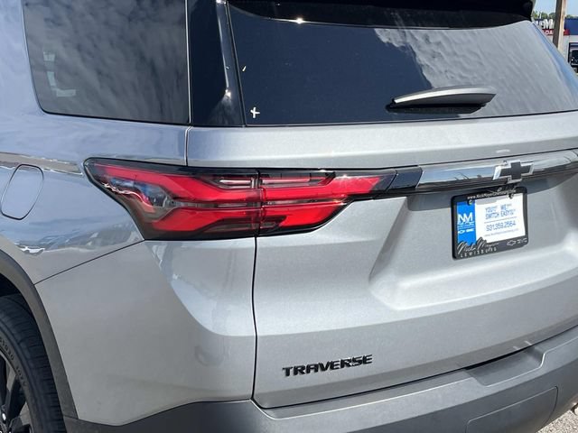 Used 2023 Chevrolet Traverse RS w/ LPO, Floor Liner Package FWD image 11