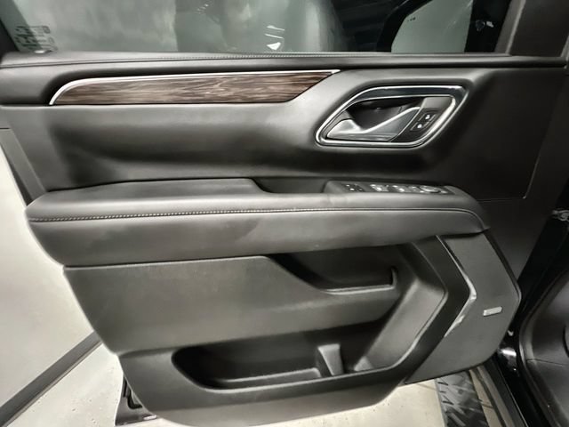 Certified 2022 Chevrolet Tahoe Z71 w/ Luxury Package AWD/4WD image 24