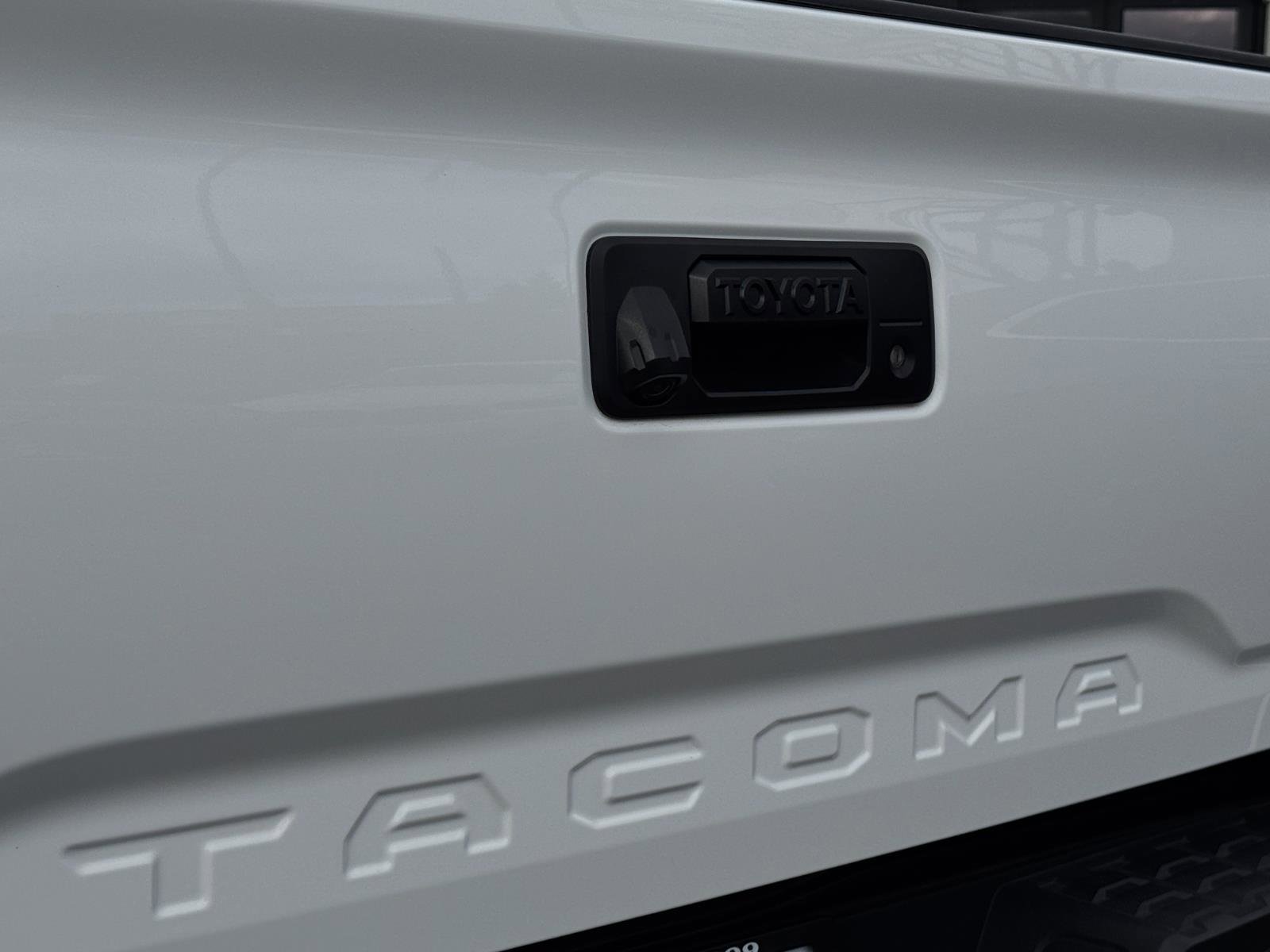 Used 2023 Toyota Tacoma TRD Sport image 8