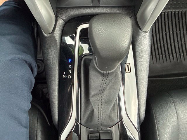 Used 2024 Toyota Corolla Cross XLE w/ Convenience Package AWD/4WD image 31