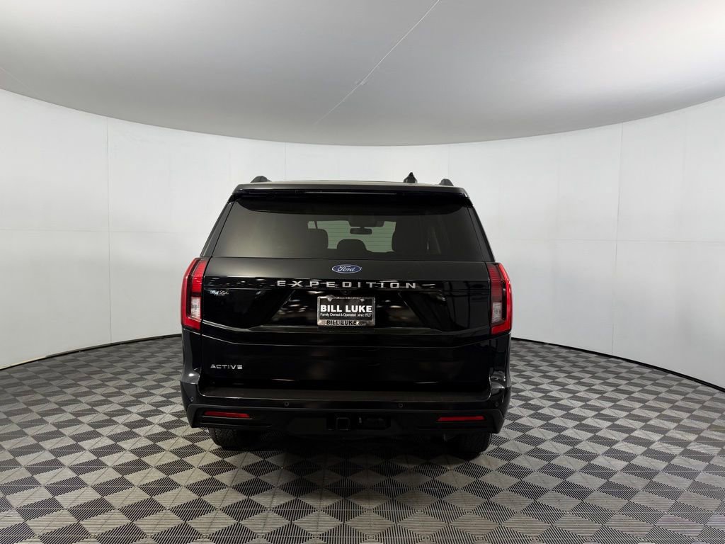 Used 2025 Ford Expedition Active image 8