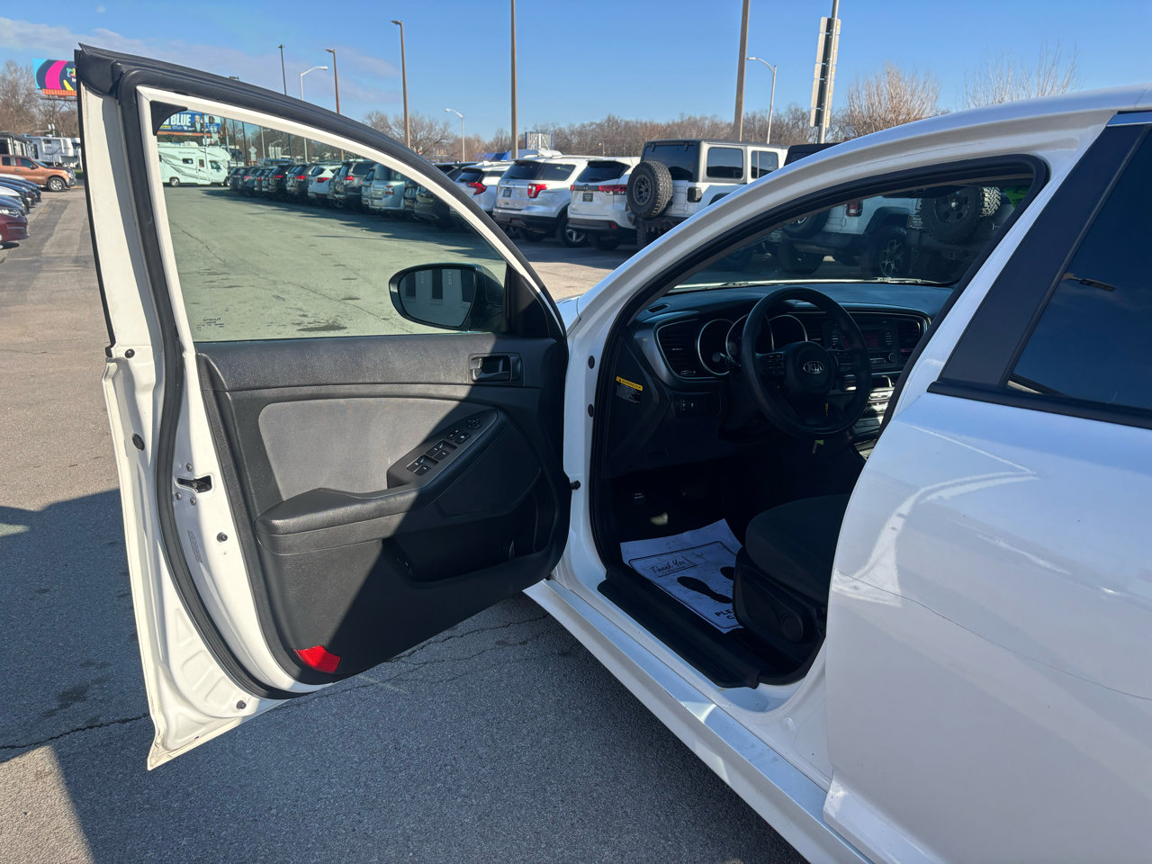 Used 2015 Kia Optima LX image 17