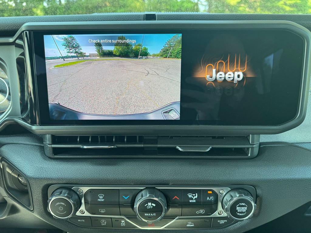 New 2025 Jeep Gladiator Sport image 25