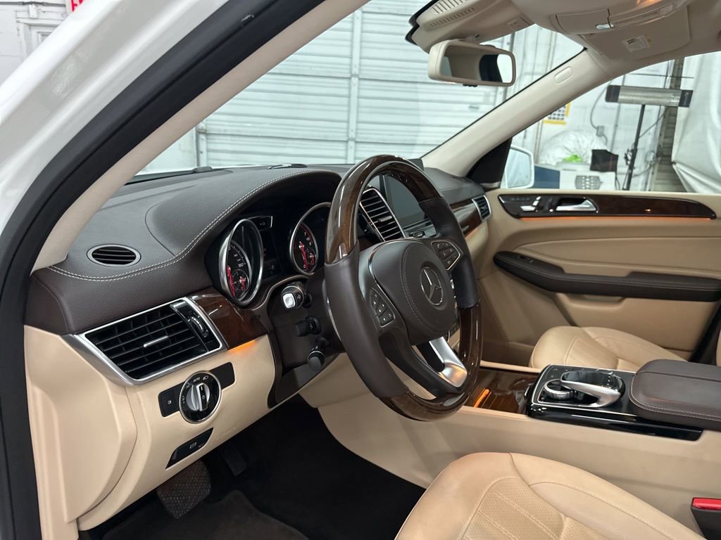 Used 2018 Mercedes-Benz GLS 450 4MATIC image 10