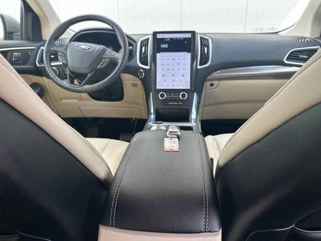 Used 2022 Ford Edge Titanium AWD/4WD image 33