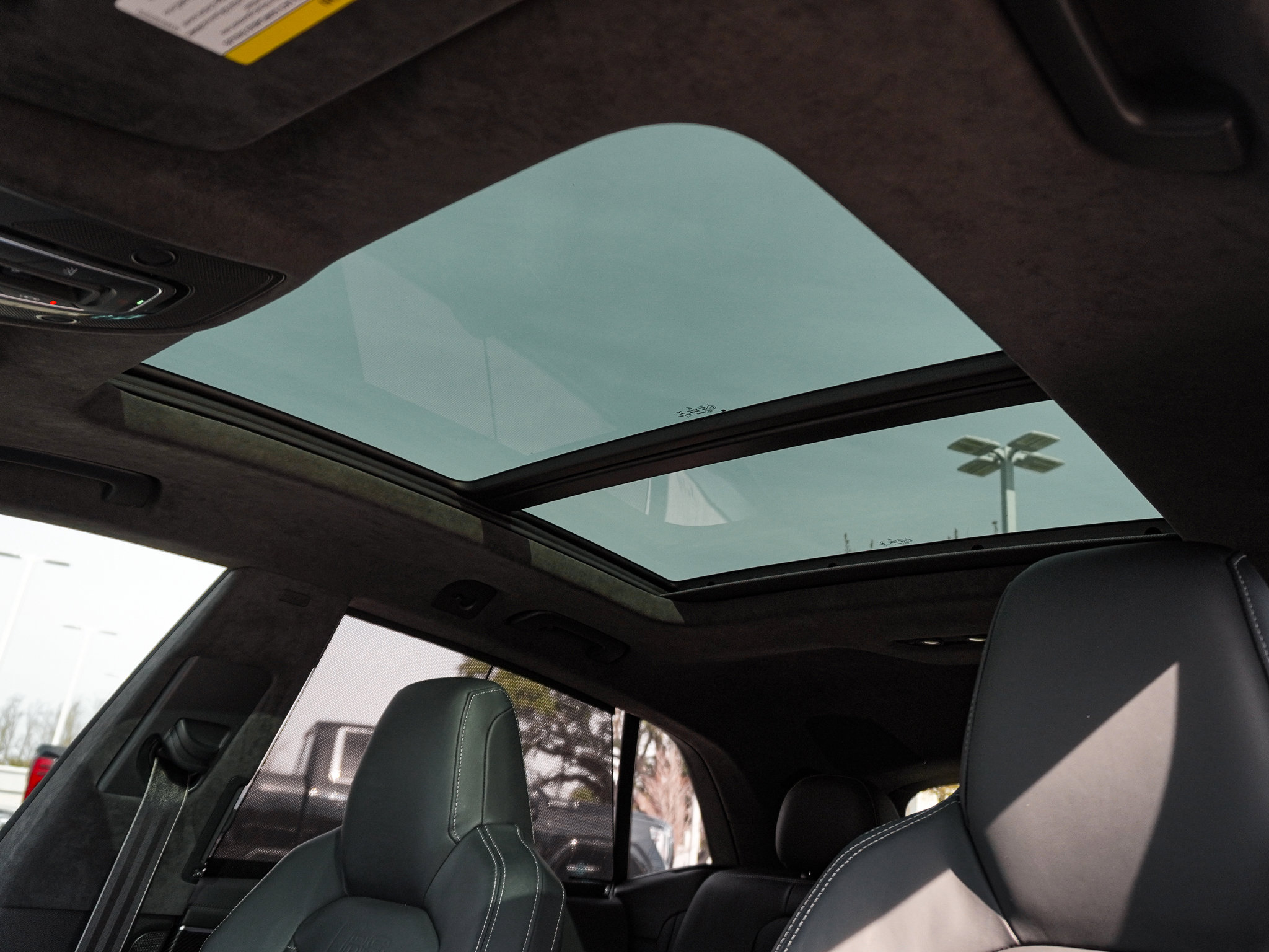 Used 2022 Audi RS Q8 image 27