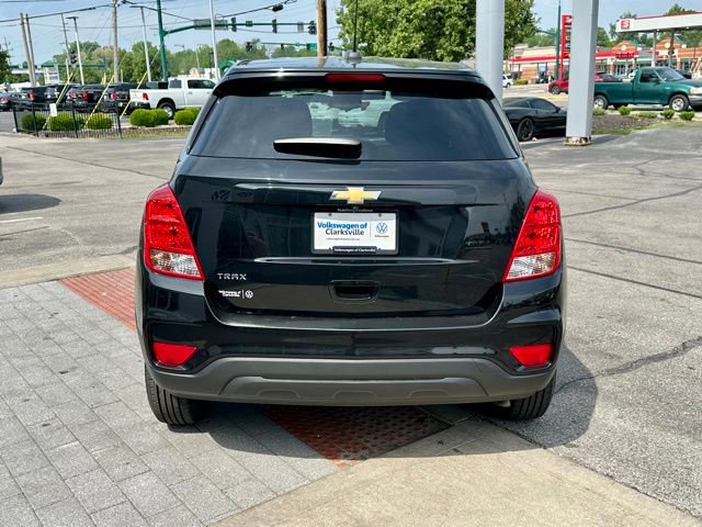 Used 2020 Chevrolet Trax LS w/ Tint and Cruise Package FWD image 6