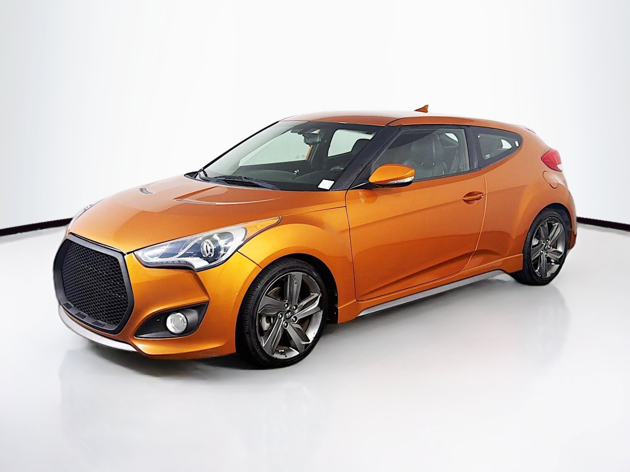 Used 2015 Hyundai Veloster Turbo FWD image 3