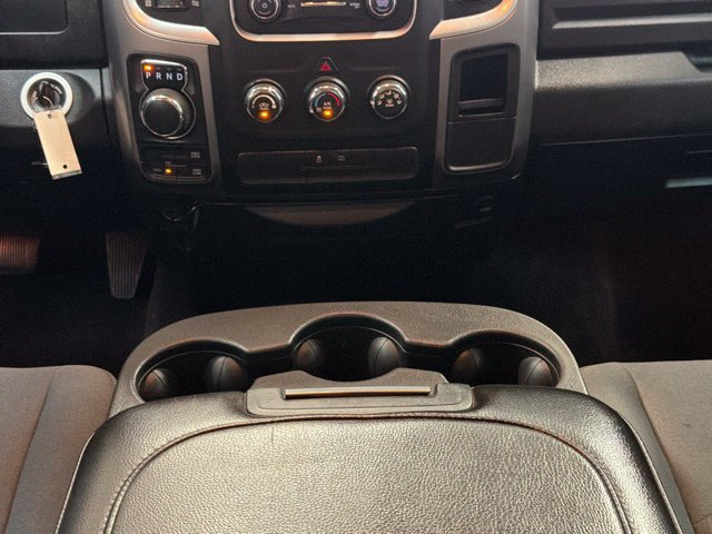Used 2022 RAM 1500 Classic SLT AWD/4WD image 16