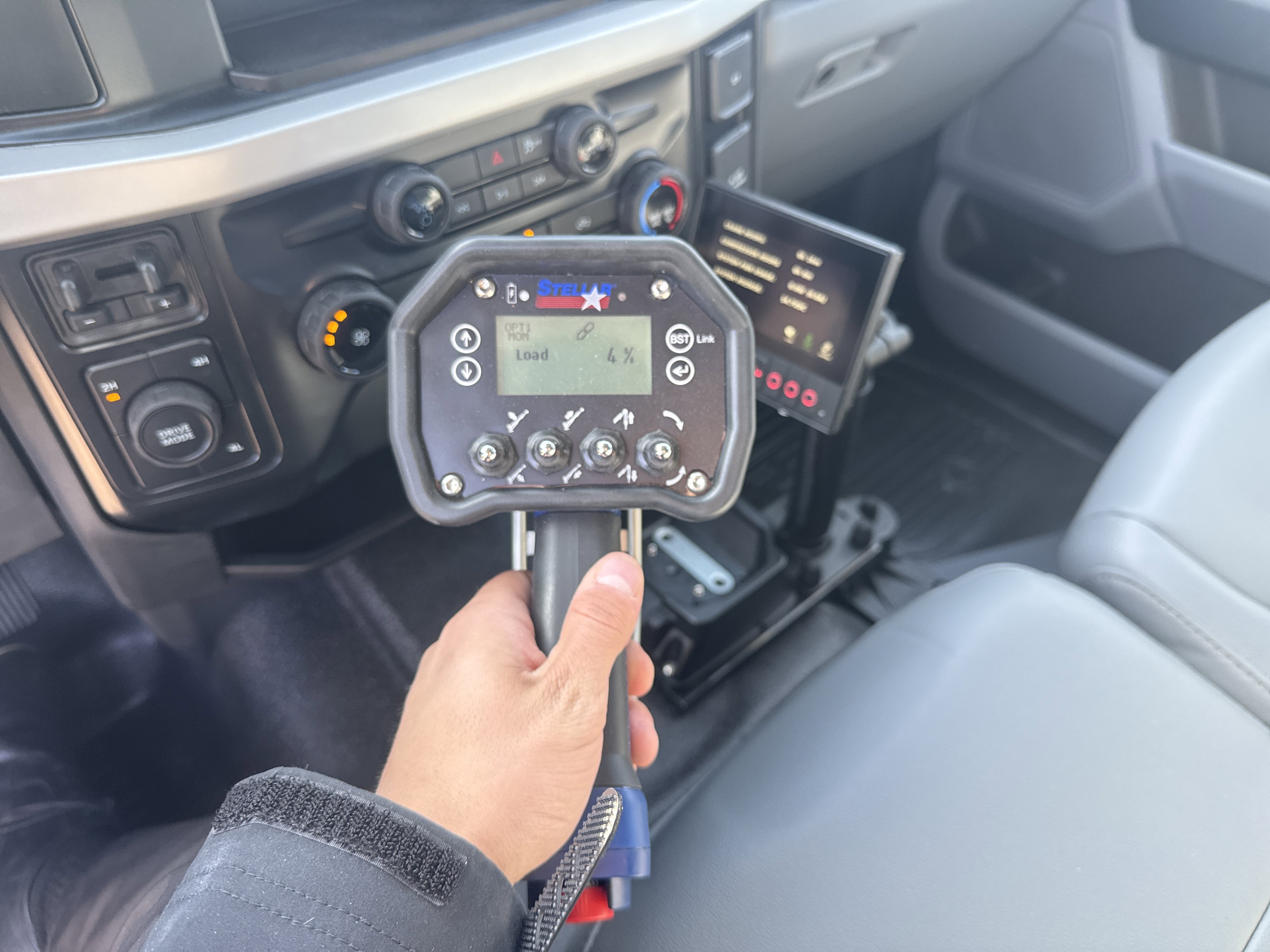 New 2026 Ford F550 4x4 Supercab Super Duty image 27