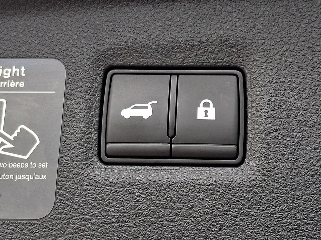 Used 2023 INFINITI QX50 Luxe FWD image 30