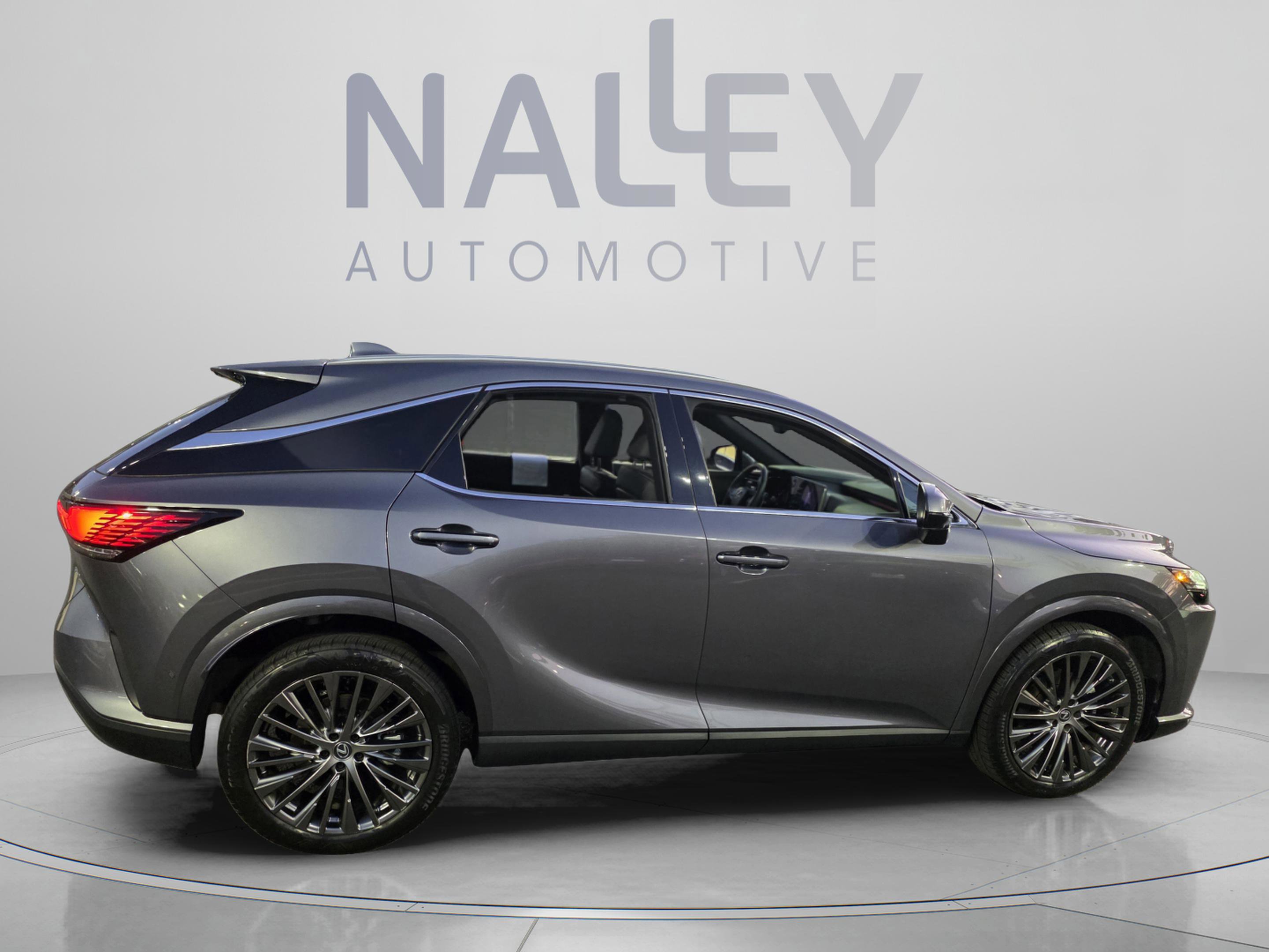 Certified 2023 Lexus RX 350 FWD w/ Accessory Package (Z1) image 5