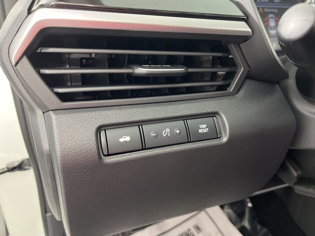 New 2025 Nissan Altima 2.5 SR w/ SR Premium Package image 31