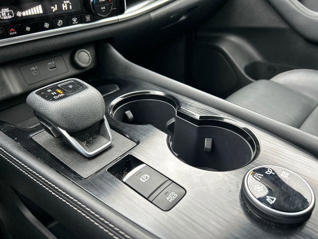 Certified 2023 Nissan Rogue SL w/ SL Premium Package image 20