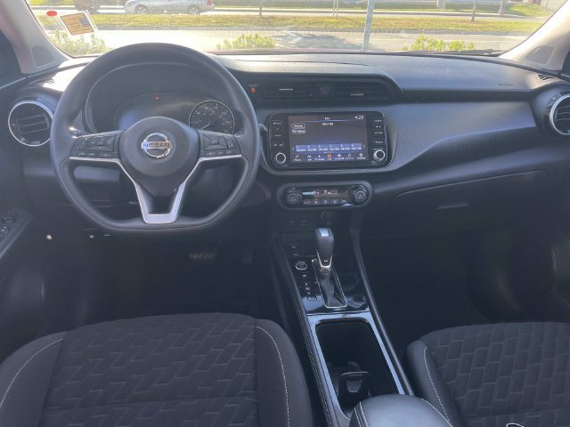 Used 2021 Nissan Kicks SV FWD image 17
