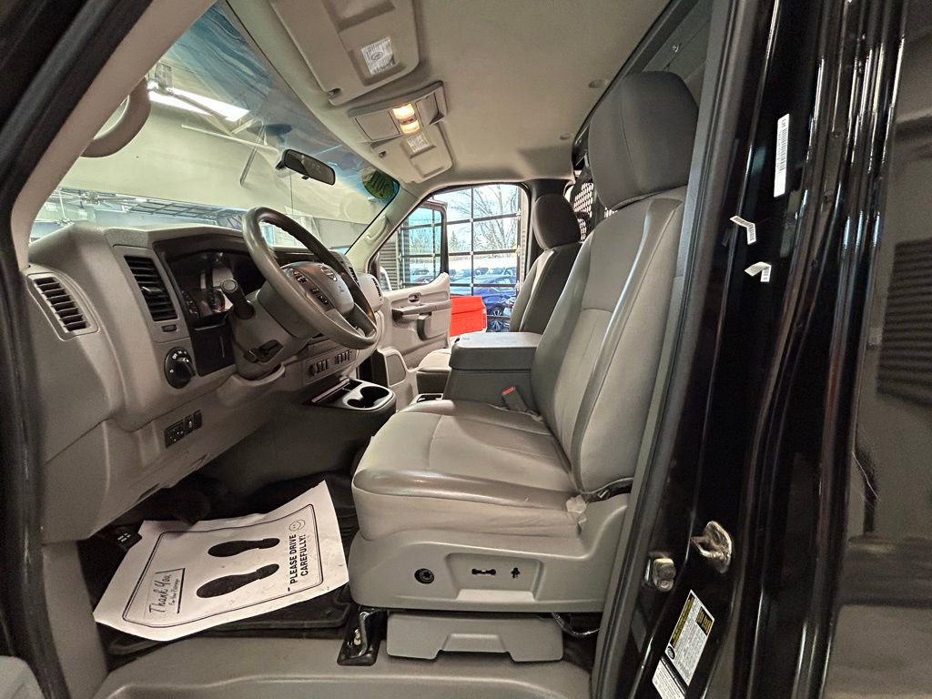 Used 2016 Nissan NV 2500 SL w/ Technology Package image 43