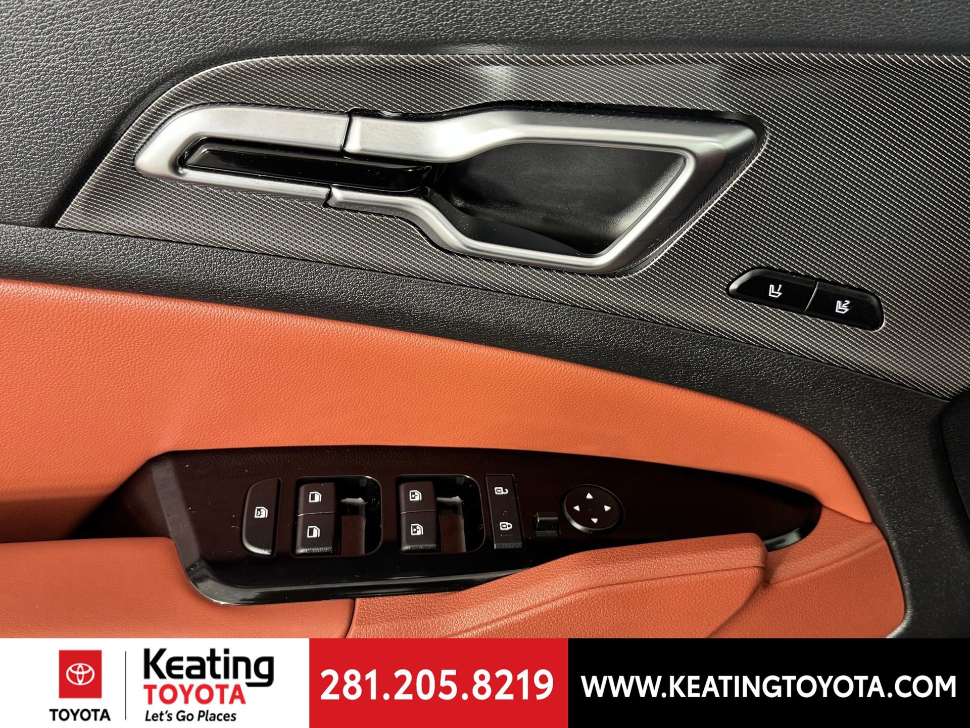 Used 2024 Kia Sportage SX image 12