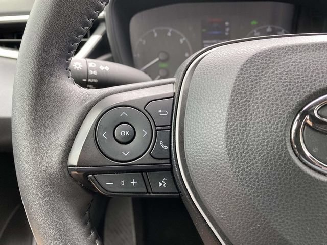 Used 2025 Toyota Corolla SE FWD image 25