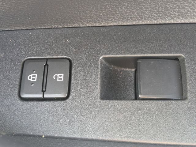 Used 2022 Toyota Corolla SE image 31