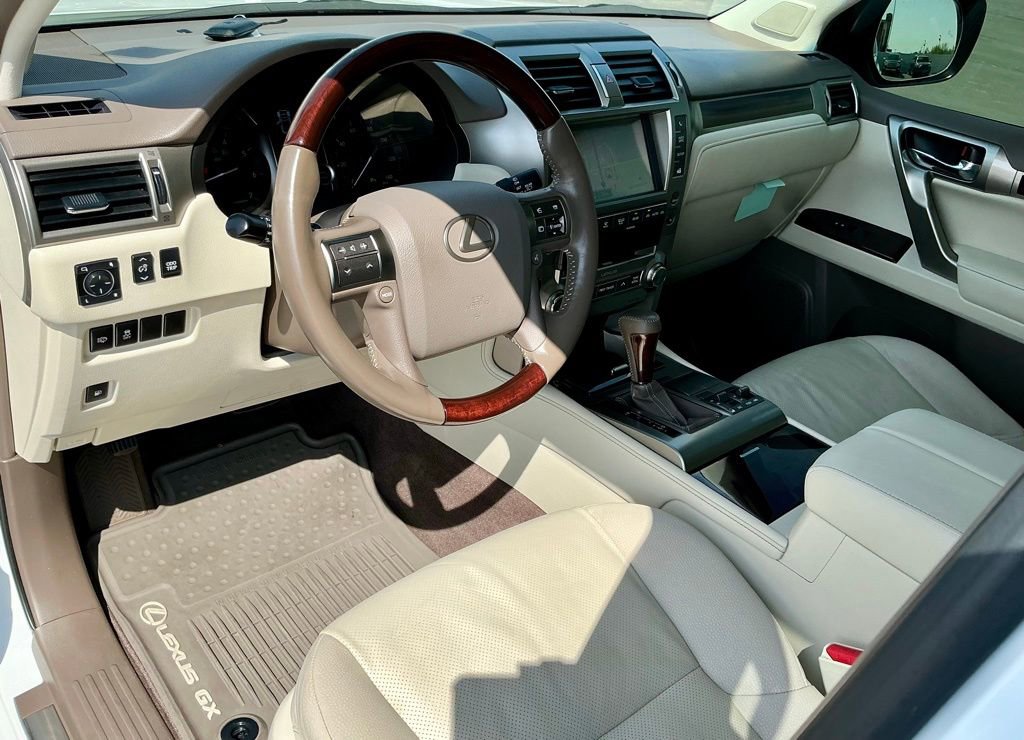 Used 2017 Lexus GX 460 Premium image 37