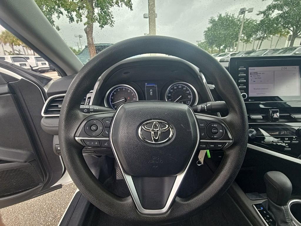 Used 2022 Toyota Camry LE image 16