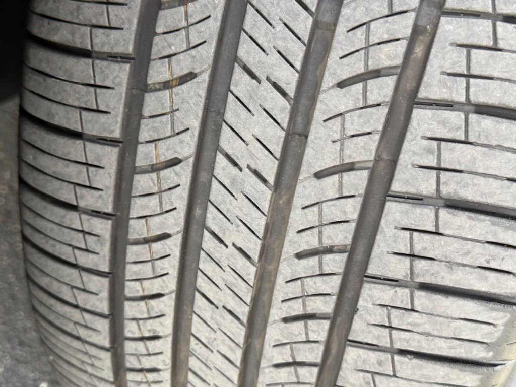 Used 2024 Volkswagen Atlas Cross Sport SE FWD image 11