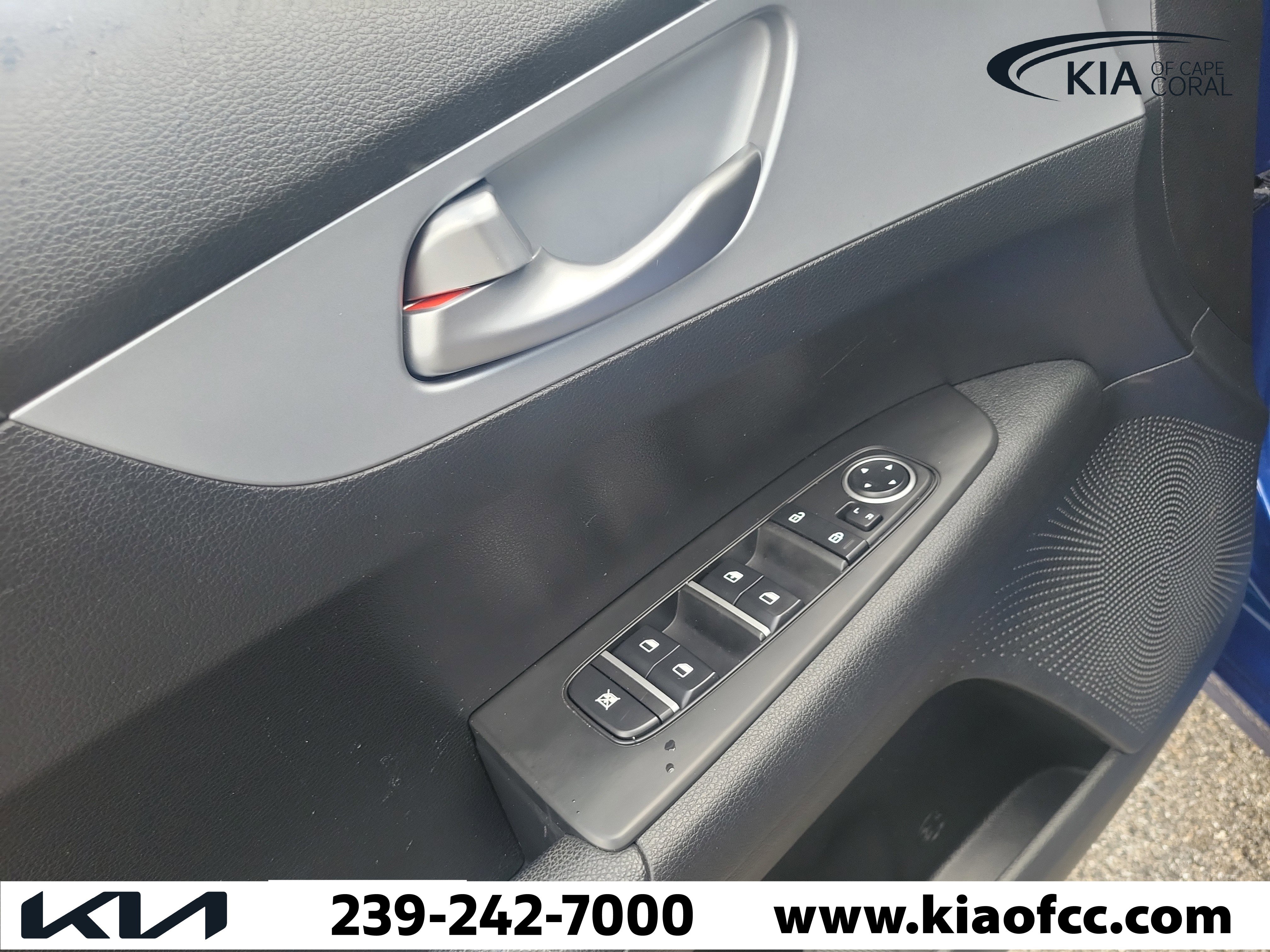 Used 2023 Kia Forte LXS FWD image 18