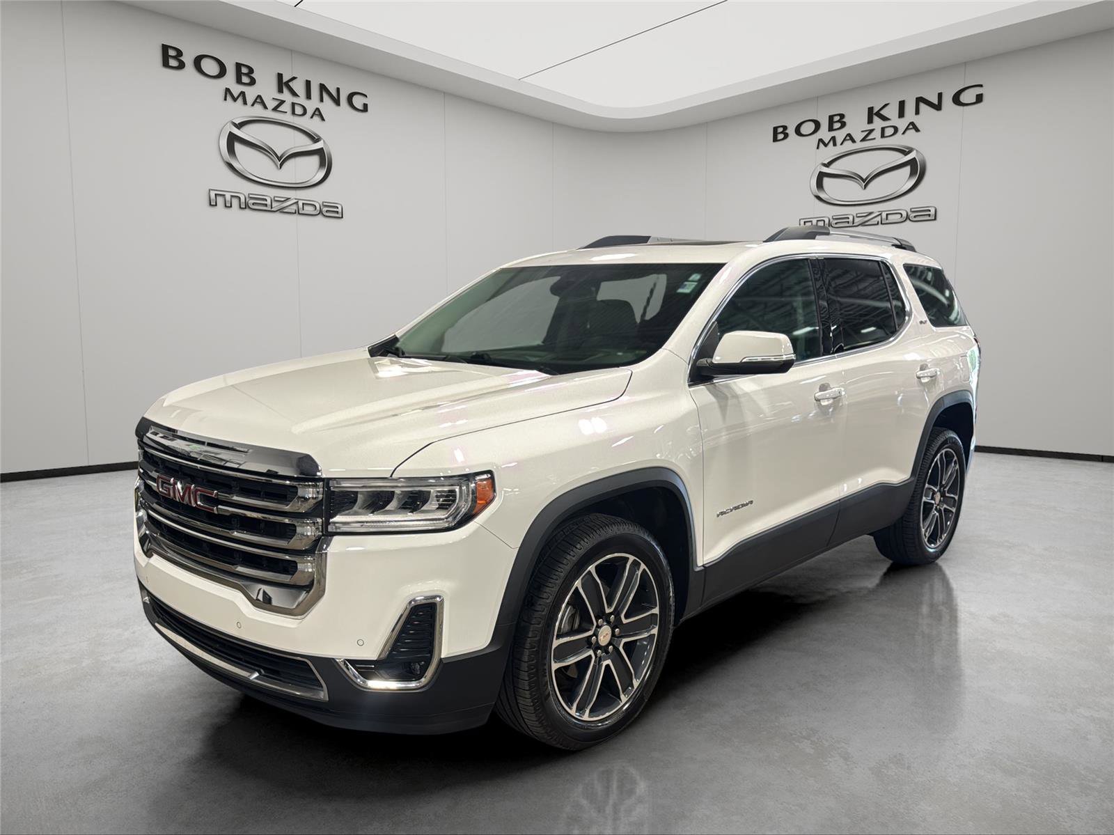 Used 2020 GMC Acadia SLT w/ Driver Alert Package II