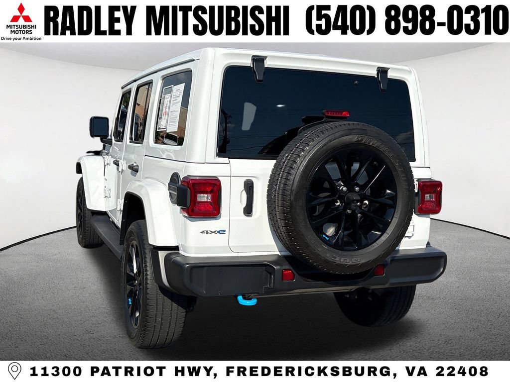 Used 2023 Jeep Wrangler Unlimited Sahara w/ Cold Weather Group AWD/4WD image 20