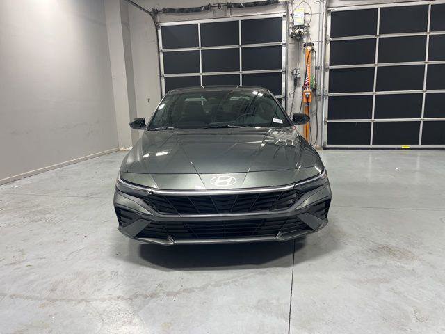 New 2026 Hyundai Elantra Sport image 2